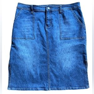 Venezia Size 34 Dark Wash Jean Denim Skirt With Pockets And Side Slits